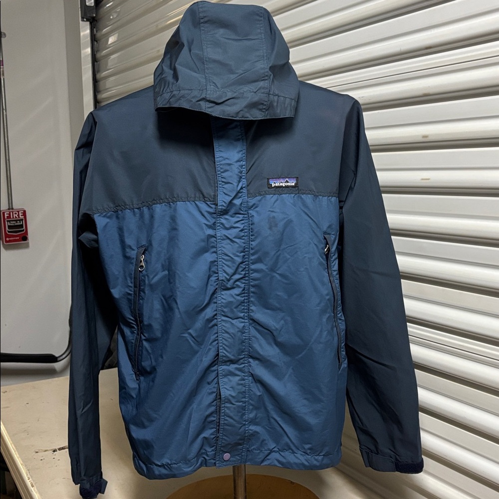 Patagonia Two-Tone Blue Hooded Lightweight Shell Jacket S